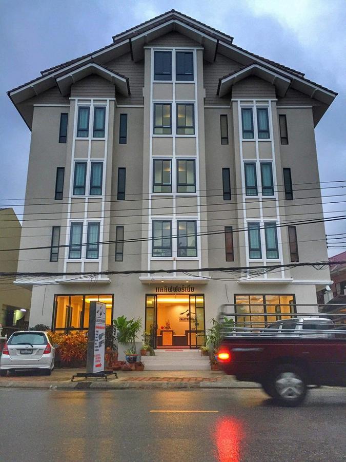 Calivefornia 2016 Hotel Csiangraj Kültér fotó