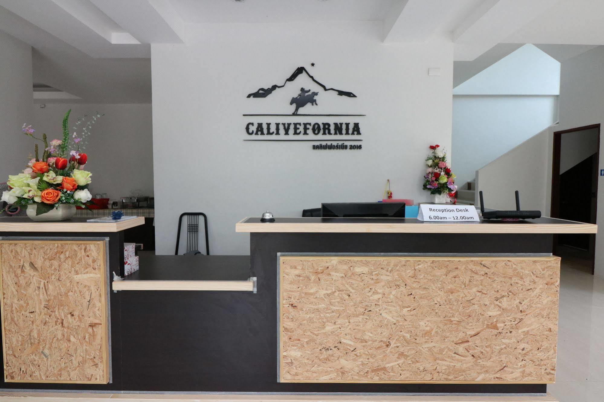 Calivefornia 2016 Hotel Csiangraj Kültér fotó